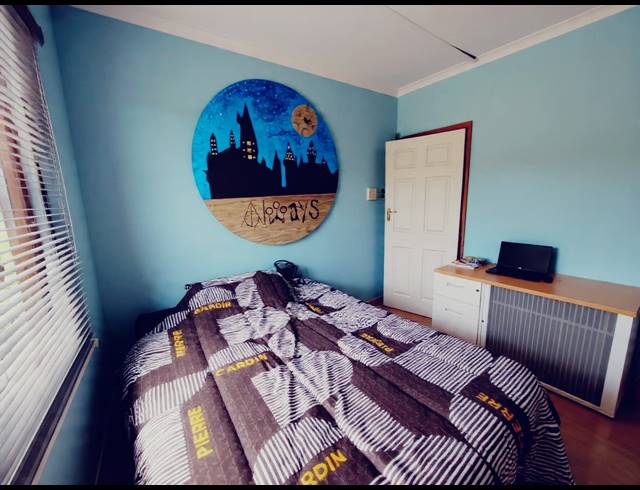3 BEDROOM SIMPLEX FOR SALE IN SHALLCROSS